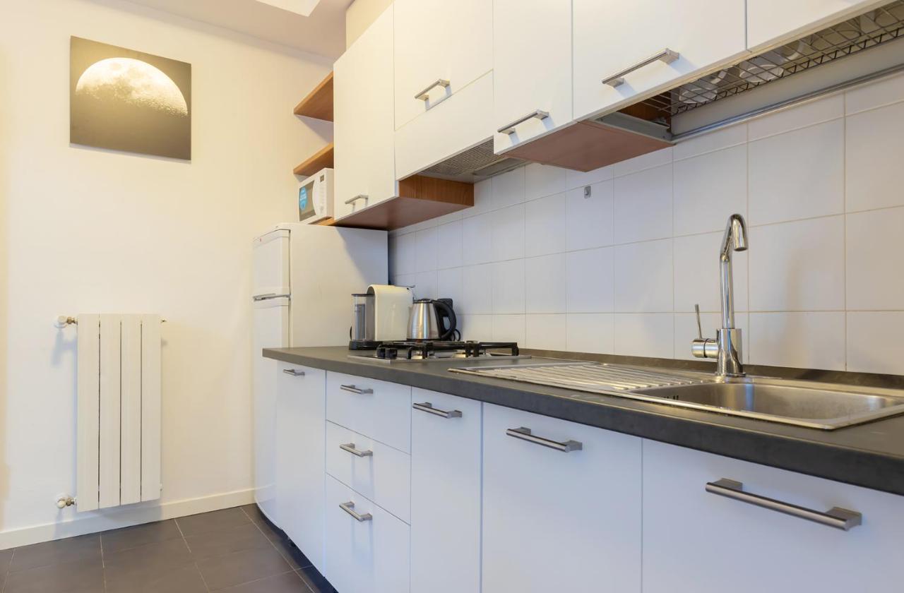 20Mins From Duomo - Renovated Apt Near City Center Lägenhet Milano Exteriör bild